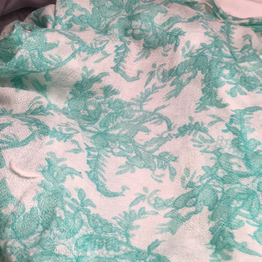 Scarf - Picture 3 of 3